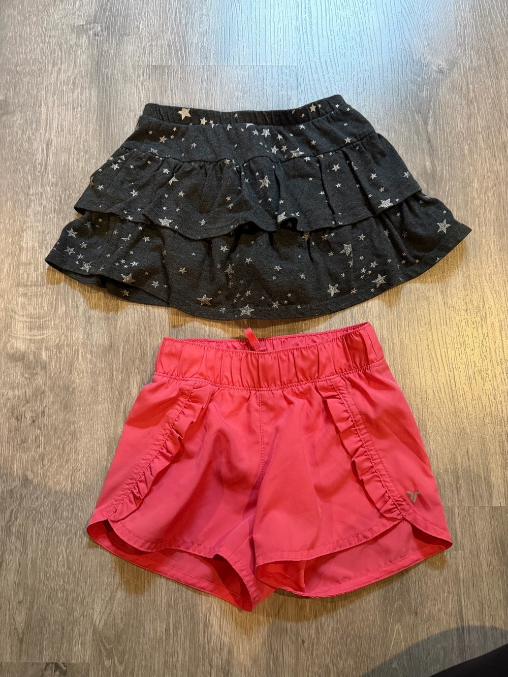 Girls shorts and skort set, size 5